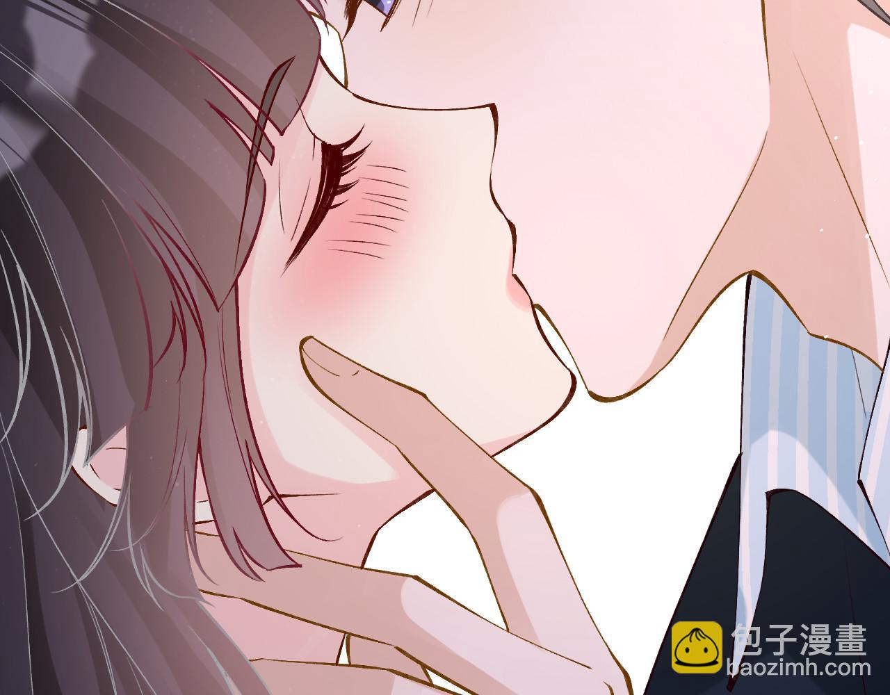 第329 更衣室里的暧昧102