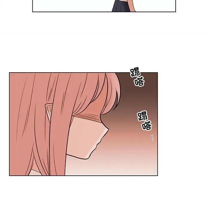 6853