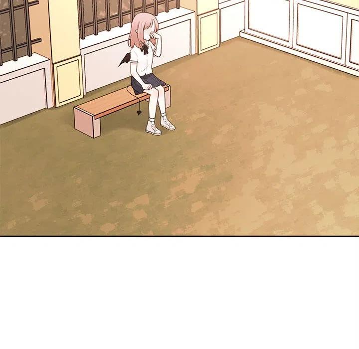 7018
