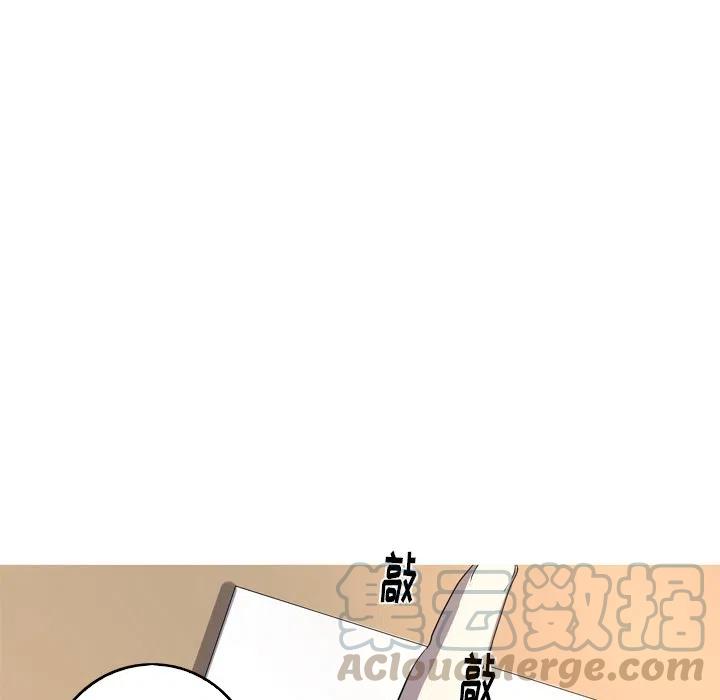 2818